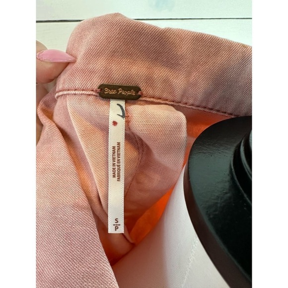 NWT FREE PEOPLE Charlie Denim Button-Down Shirt Rose SMALL - Picture 5 of 9